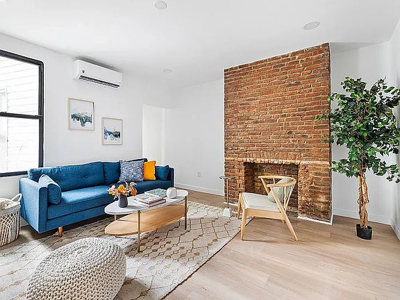 3rd image of 76 Meserole Ave APT 2A