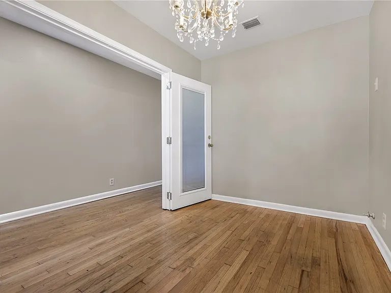 1226 Zarsky Dr — Photo 3