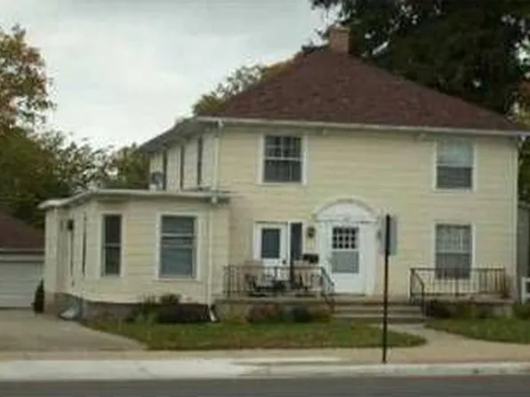 35 E Division St, Sparta, MI 49345