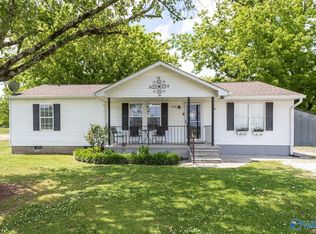 284 Brockway Rd, Owens Cross Roads, AL 35763