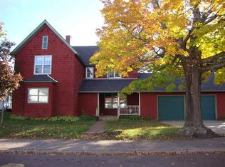 438 7th St, Calumet, MI 49913