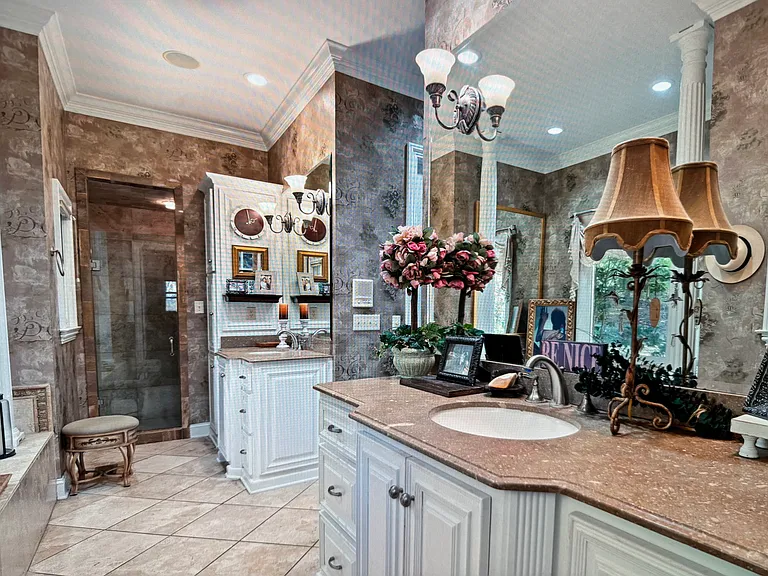 1500 Woodridge Pl — Photo 22