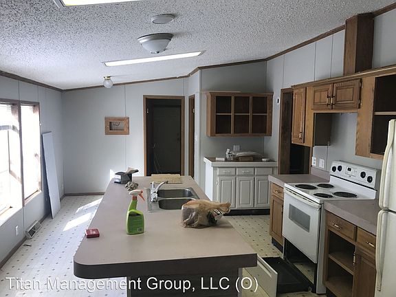 2nd image of 4331 State Road 43 N Trailer 4