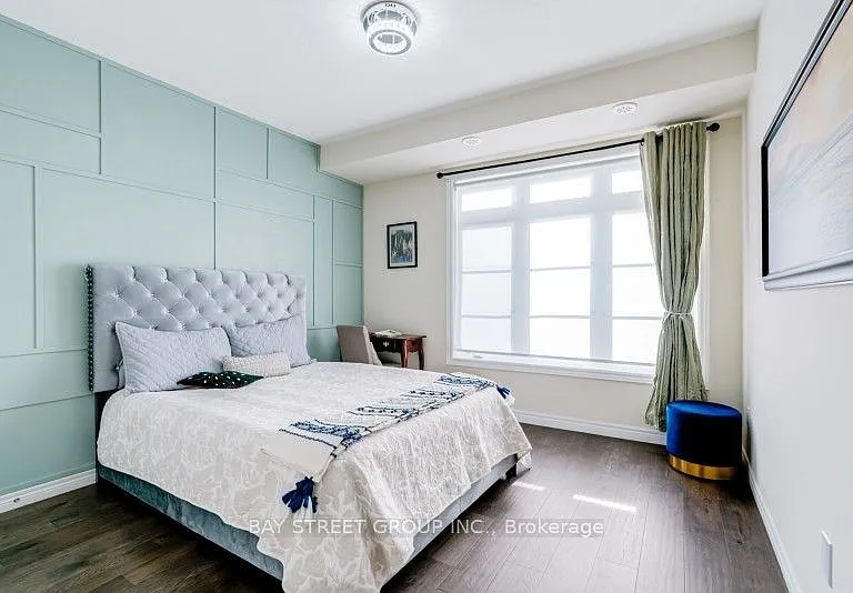 121 Luzon Ave — Photo 12