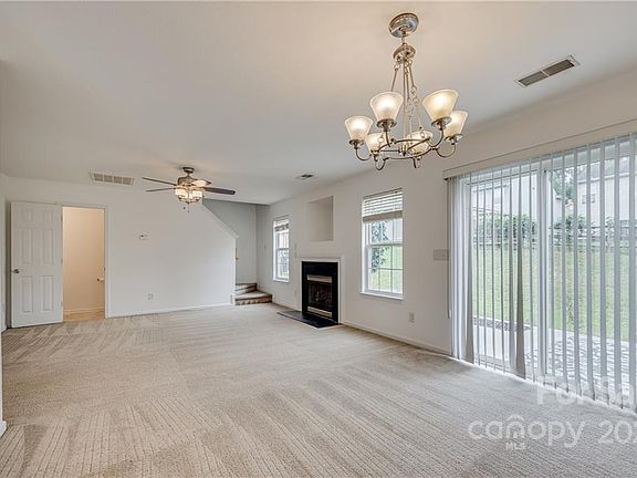 5th image of 4916 Patricia Ann Ln