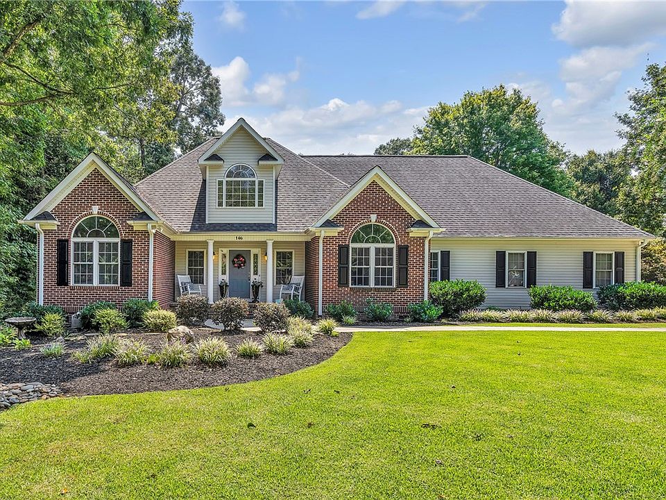 1st image of 146 Upper Lake Dr