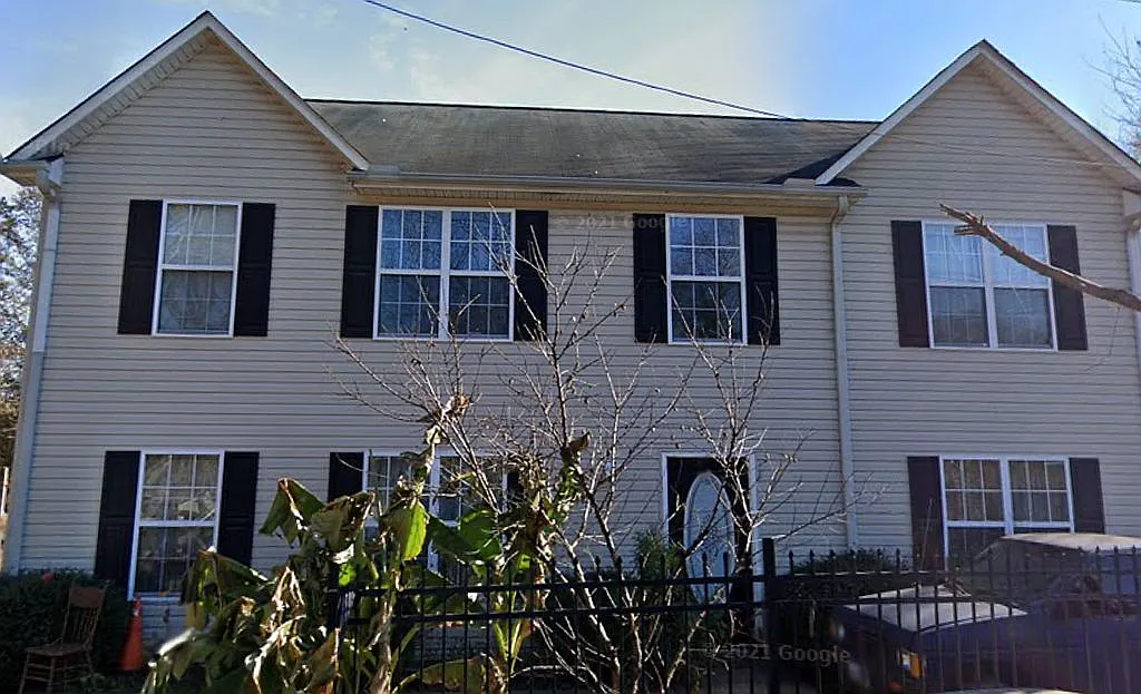 1192 E Ridge Rd photo 1
