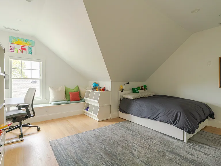 36 Laurel St #1 — Photo 27