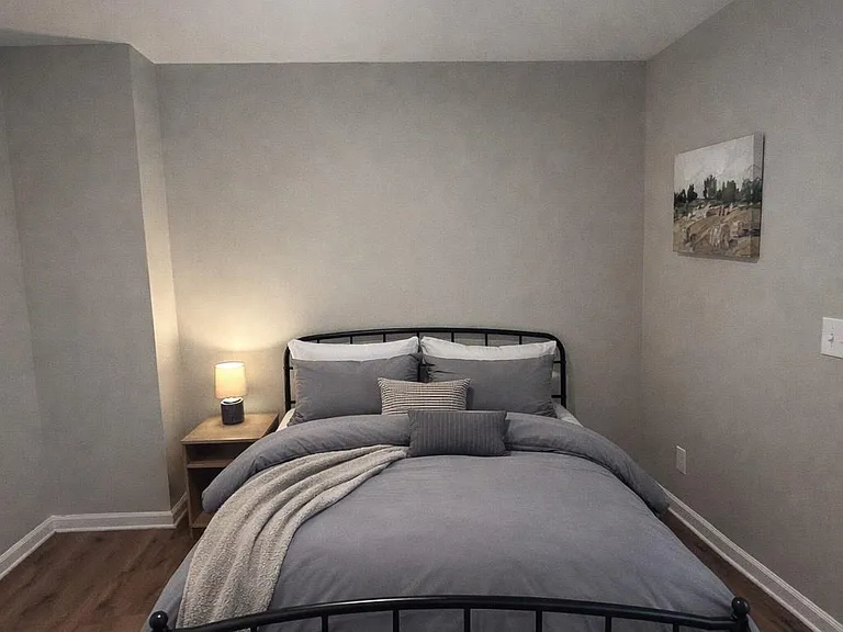 3882 W Hilda Cir #5 — Photo 1