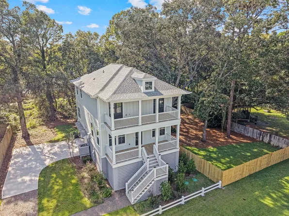 1892 Grover Dr, Johns Island, SC 29455