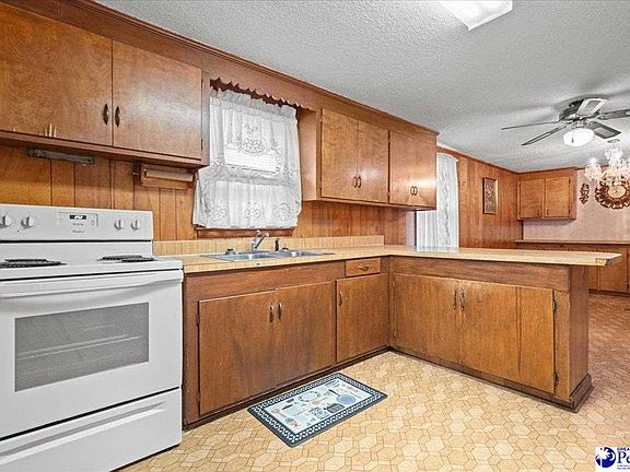 3rd image of 2427 N Matthews Rd