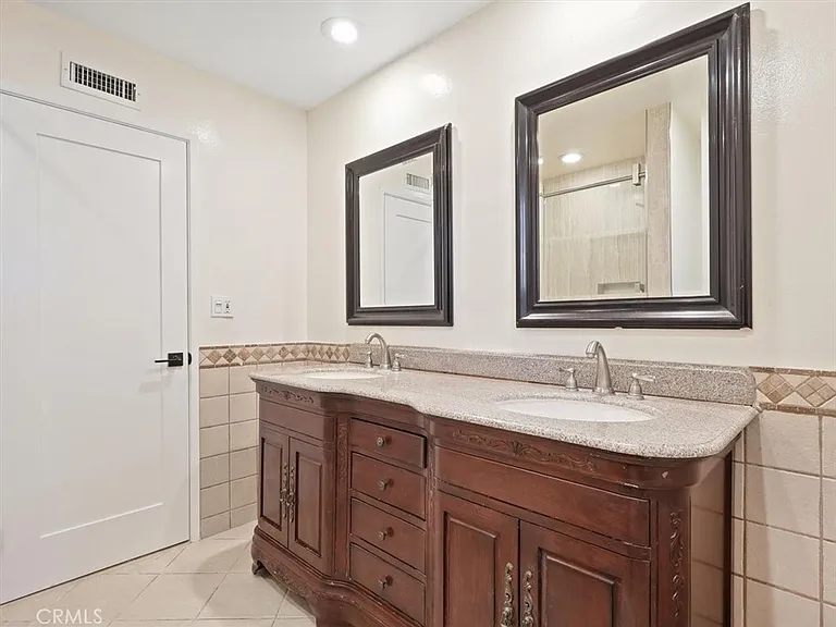 8501 Enfield Ave — Photo 9