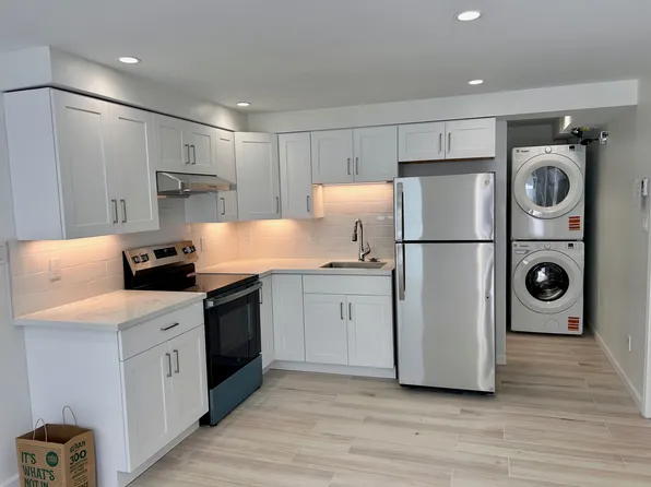114 Saint Francis Blvd, Daly City, CA