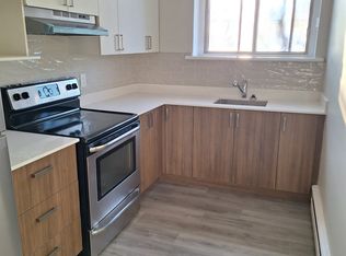 1404 Rosenthal Ave #18, Ottawa, ON K1Z8H9