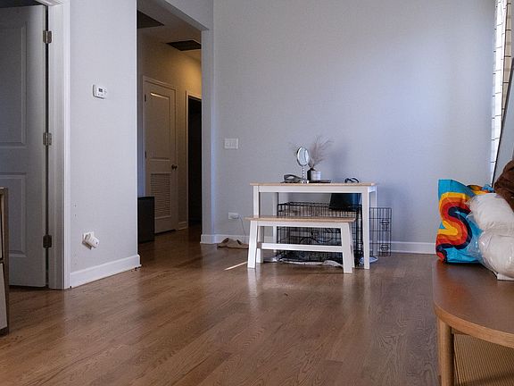 4th image of 1930 N Damen Ave #6049AA228