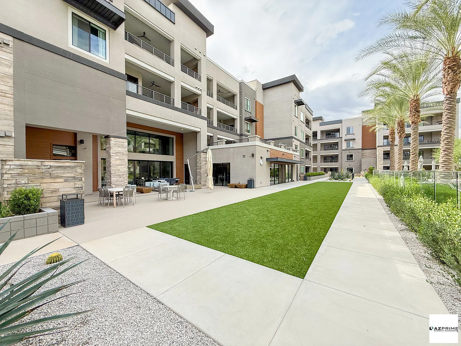 Luxury living awaits at this Exquisite Partially Furnished 3/2.5 Phoenix Condo! — Photo 2