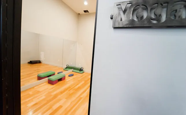 Rented by Manhattan Management LLC | media 15