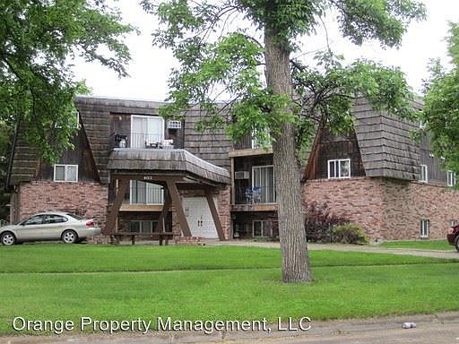 2nd image of 403 3rd St N APT 3