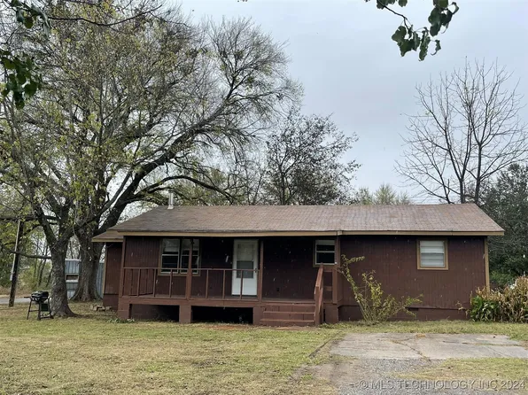 511 E 6th St, Hulbert, OK 74441