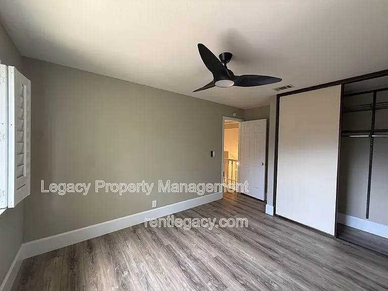 3209 Serra Way — Photo 15
