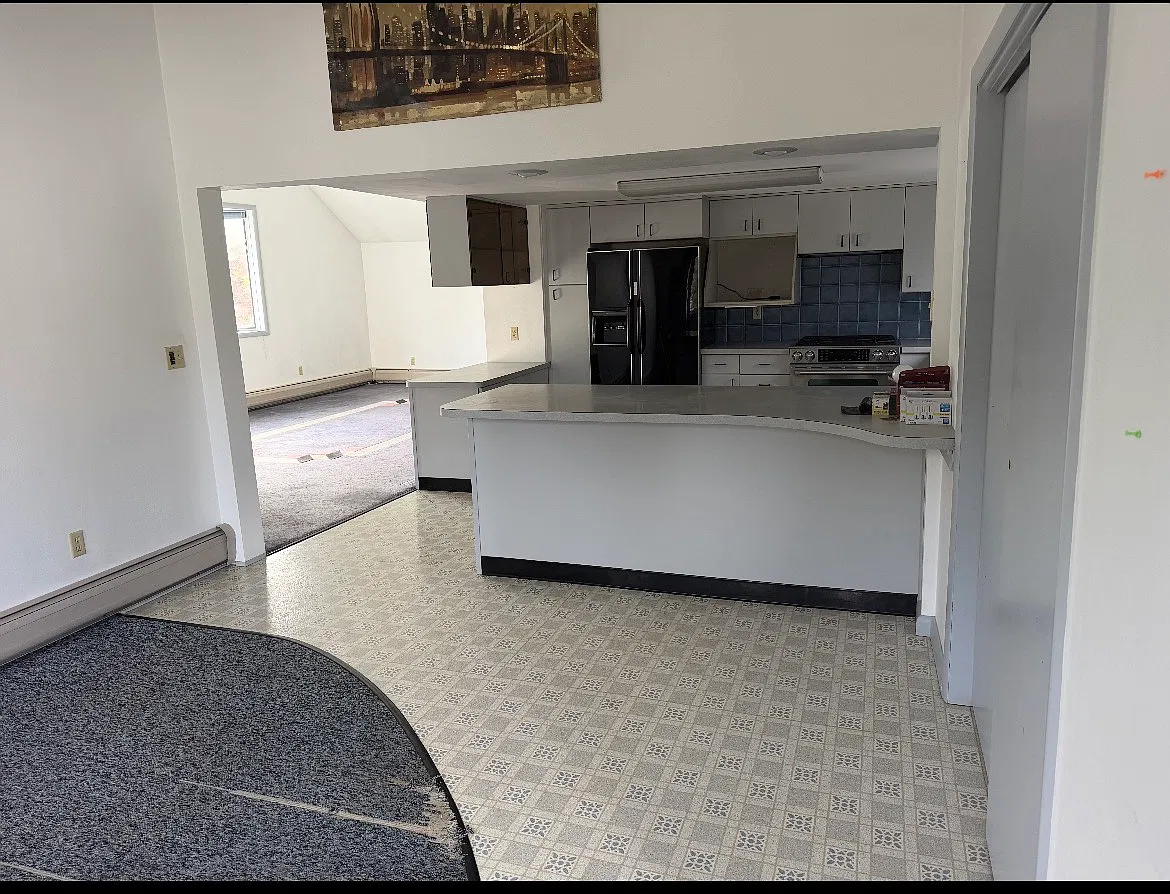 36 Acre Pl — Photo 2
