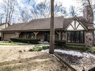 5253 W Woodland Dr, Brown Deer, WI 53223