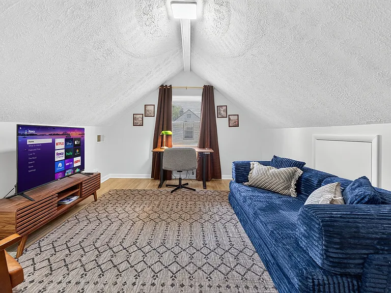 340 Buena Vista Ave — Photo 4