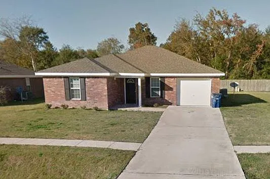 111 Juniper Cir — Photo 1