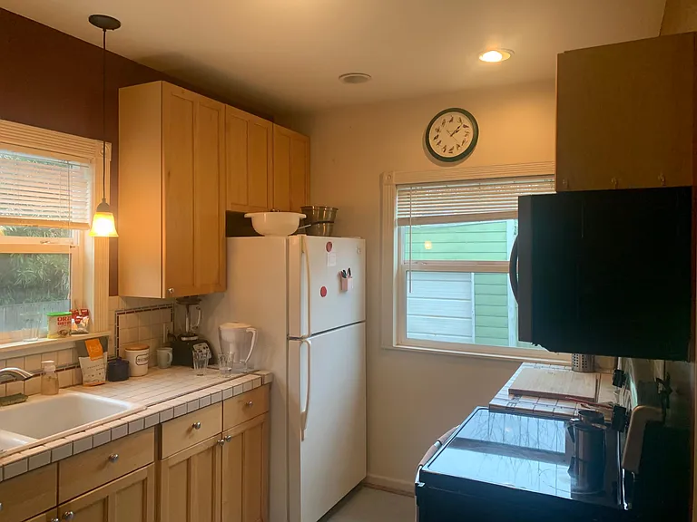 4311 SE 49th Ave — Photo 5