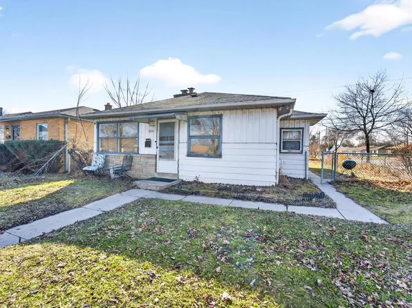 7031 West Villard AVENUE, Milwaukee, WI 53218