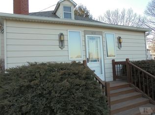 410 N Washington St, Wayland, IA 52654