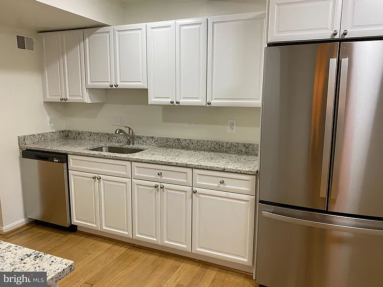 6802 Dina Leigh Ct — Photo 16