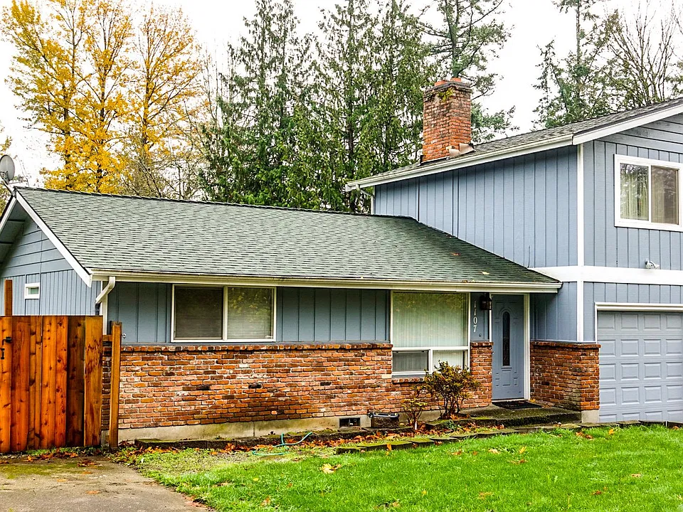 1107 58th Ave NE