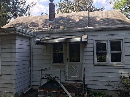 2nd image of 4021 Drexel Ave
