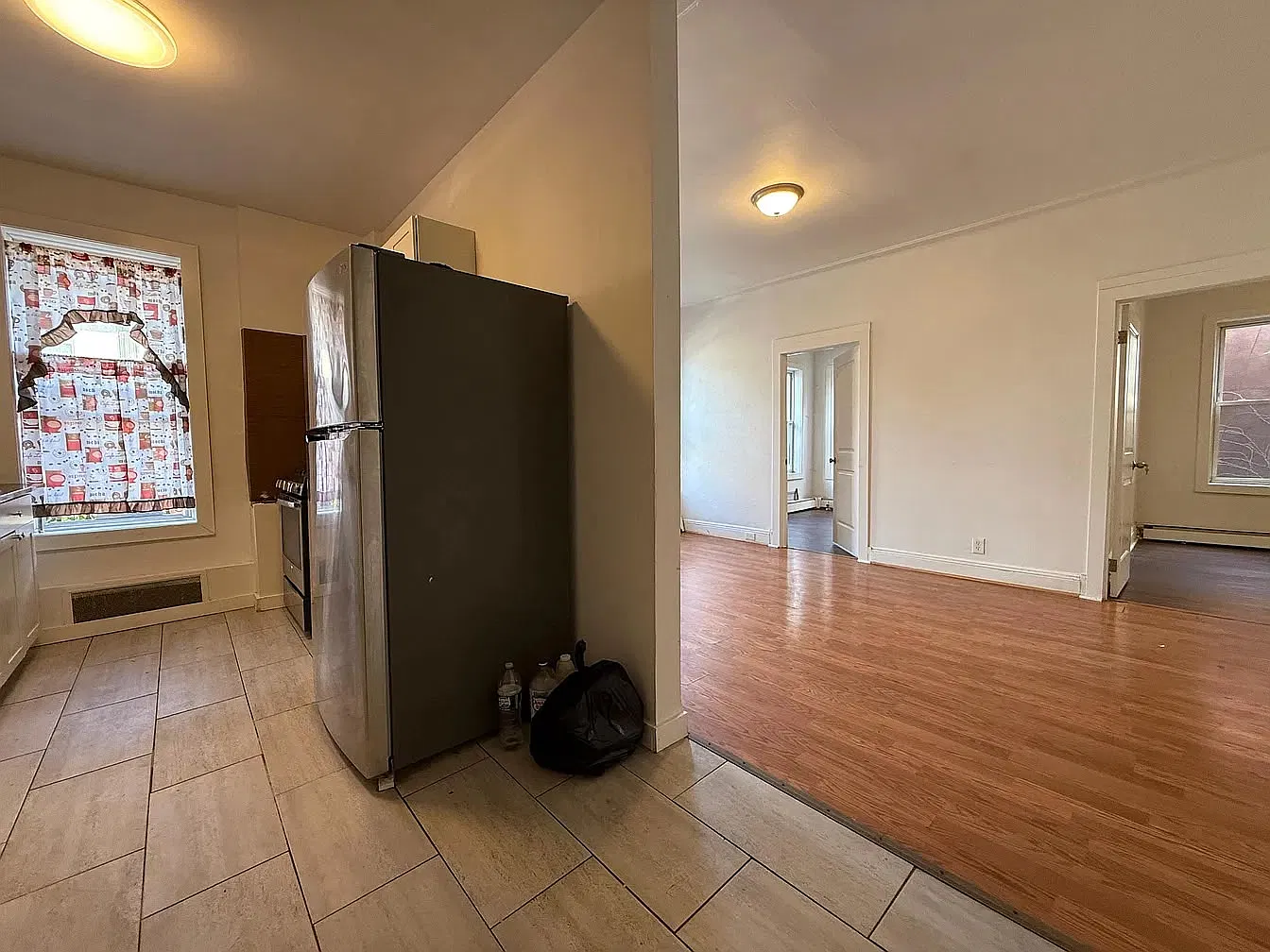 3 bed, $3,000 — Photo 4