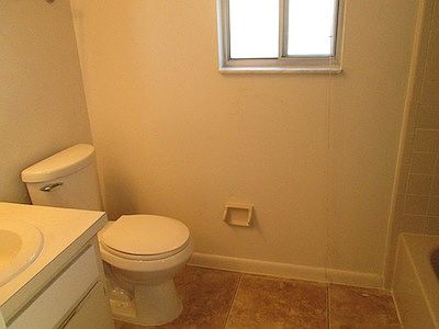 4th image of 3226 S Bumby Ave