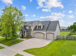 5618 Joshua St, Bettendorf, IA 52722