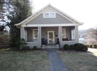 311 Walnut St, Ronceverte, WV 24970