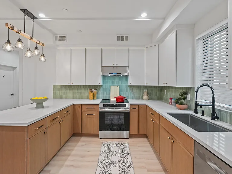 The Core Student Housing at 35th Place — Photo 21