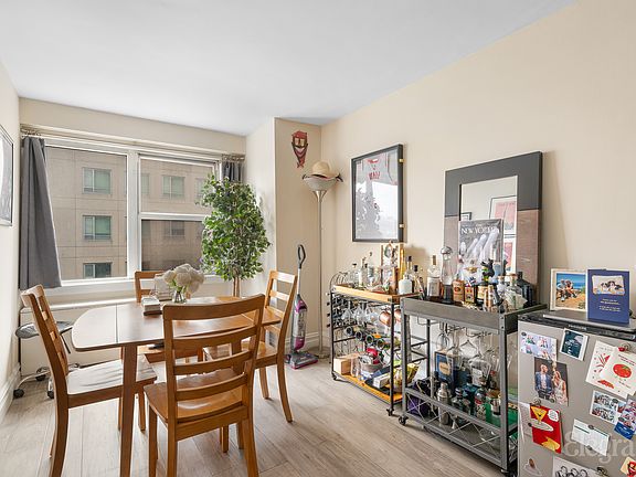 4th image of 155 E 34th St APT 7L