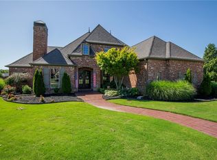 10924 Hearthstone Ln, Bentonville, AR 72712