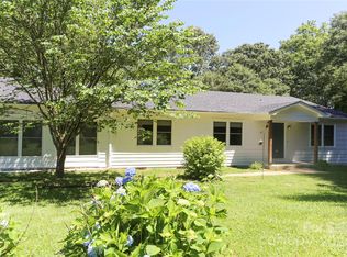 2416 Kanuga Rd #1 & 2, Hendersonville, NC 28739