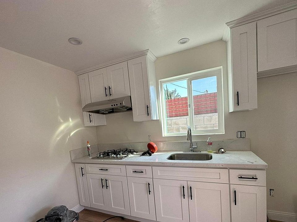 1st image of 2441 S Baldwin Ave