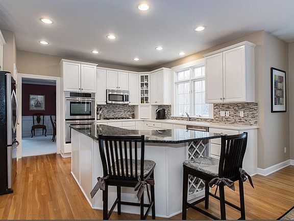 4th image of 7380 Hillside Ln