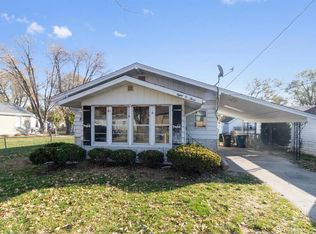 803 E 25th St, Des Moines, IA 50317