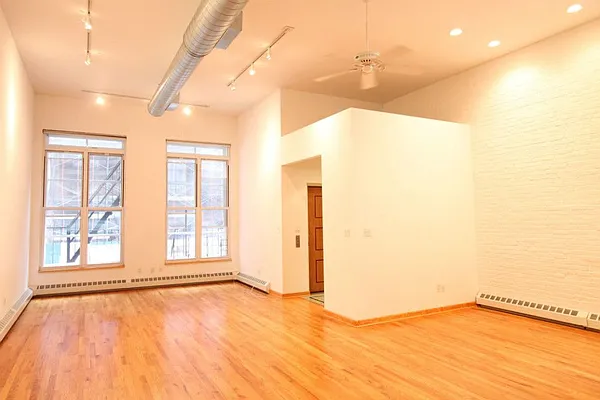 Rented by Level Group | media 1