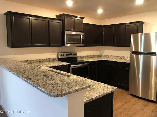 77021 BIRDSEYE Court, Yulee, FL 32097