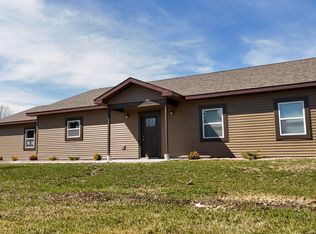40 Dunn Rd, Chazy, NY 12921