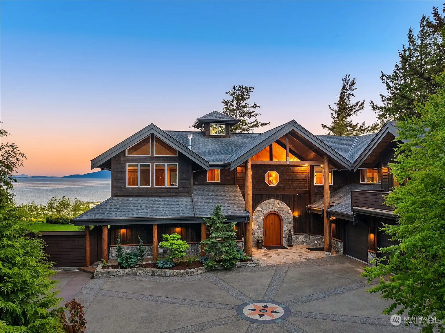 1469 Island View Drive photo 1