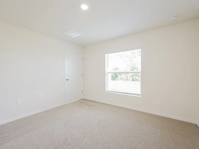 2815 52nd St W — Photo 14